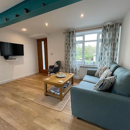 Lovely Ground Floor Apartment In Quiet Village Ексетър Екстериор снимка